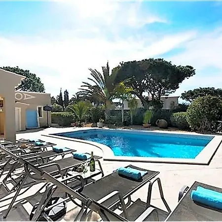 Sleeps 8 Pool Air Con Wifi Villa